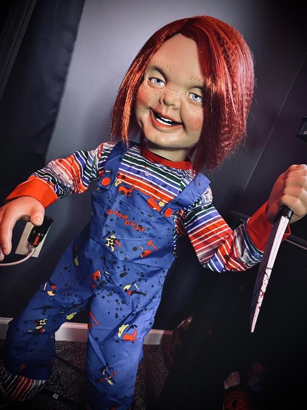 3.5 ft. Animated LED Scarred Chucky Doll H38