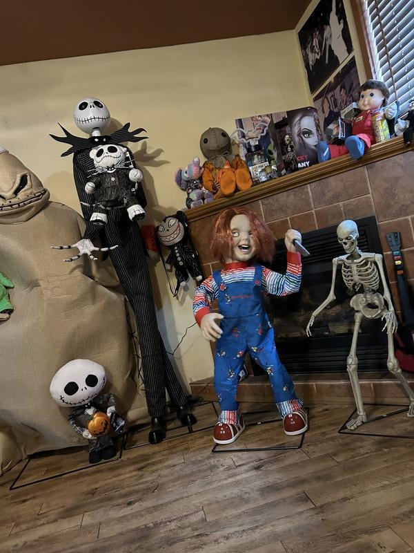 3.5 ft. Animated LED Scarred Chucky Doll H38
