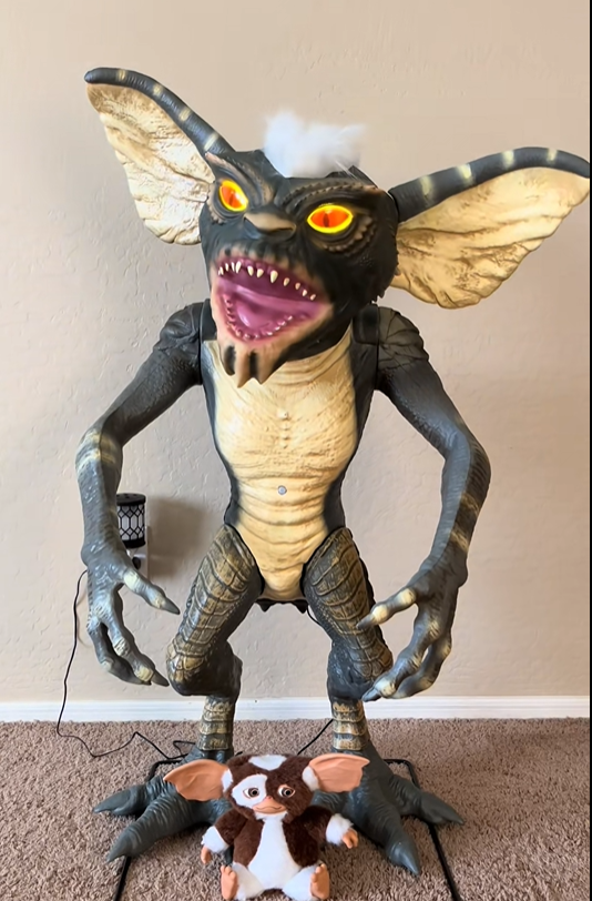 3.5 ft. Animated LED Gremlin Stripe